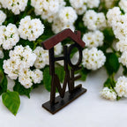 Ornaments and desktop counter decorations