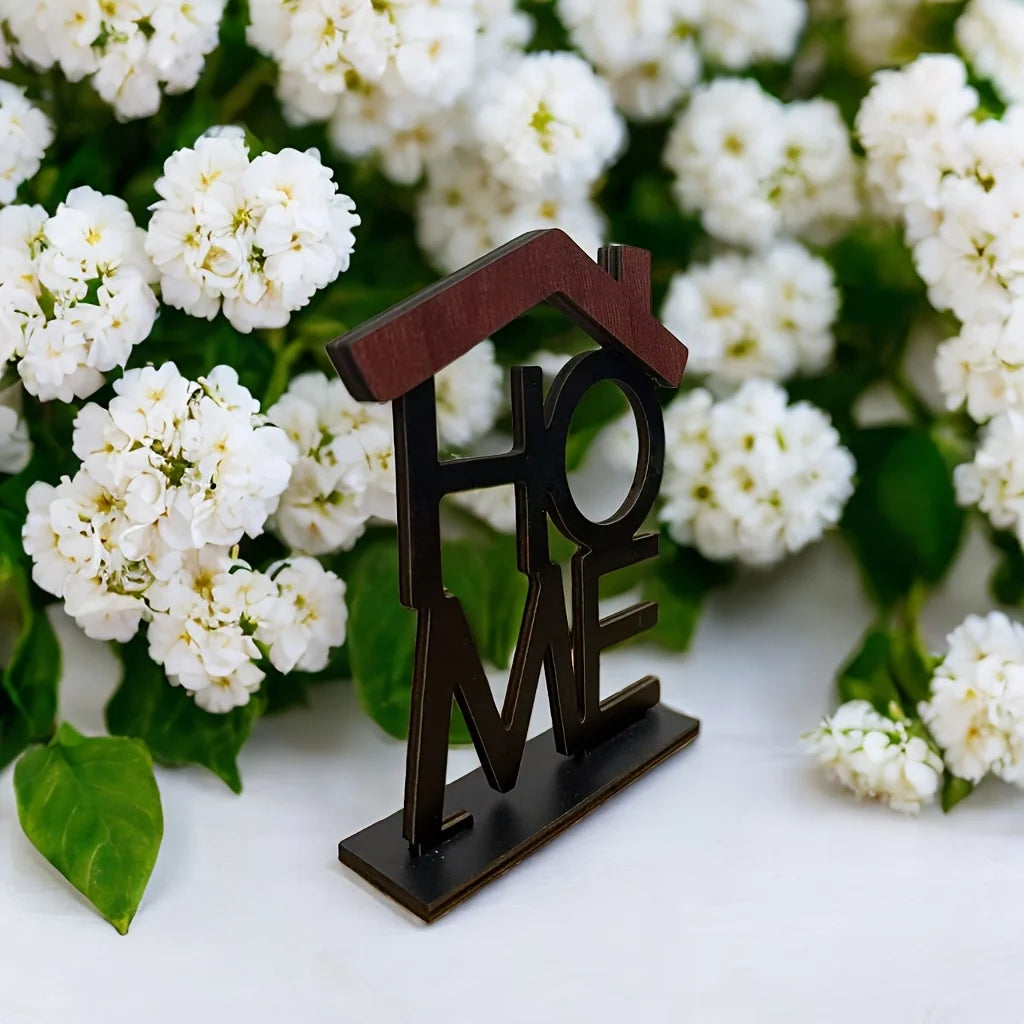 Ornaments and desktop counter decorations